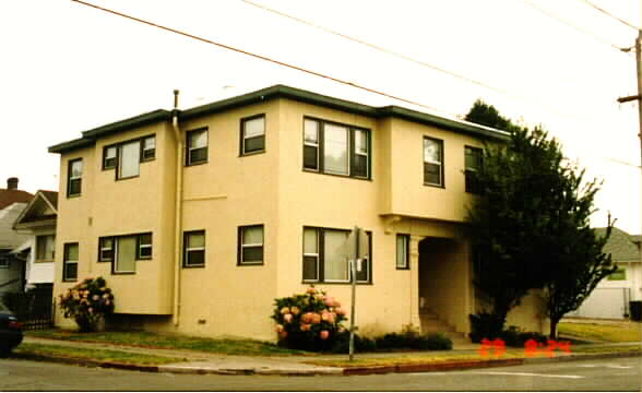 705-707 Aileen St in Oakland, CA - Building Photo - Building Photo