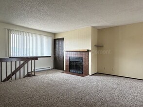 328 Mt View Ln in Colorado Springs, CO - Building Photo - Building Photo