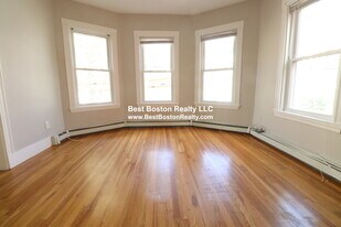 25 Portsmouth St in Cambridge, MA - Building Photo