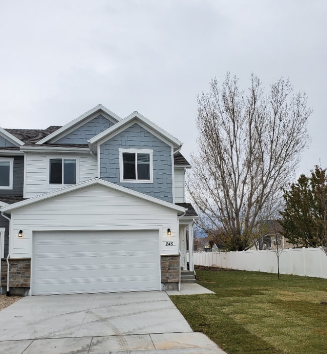 2782 W 4140 S in Roy, UT - Building Photo - Building Photo