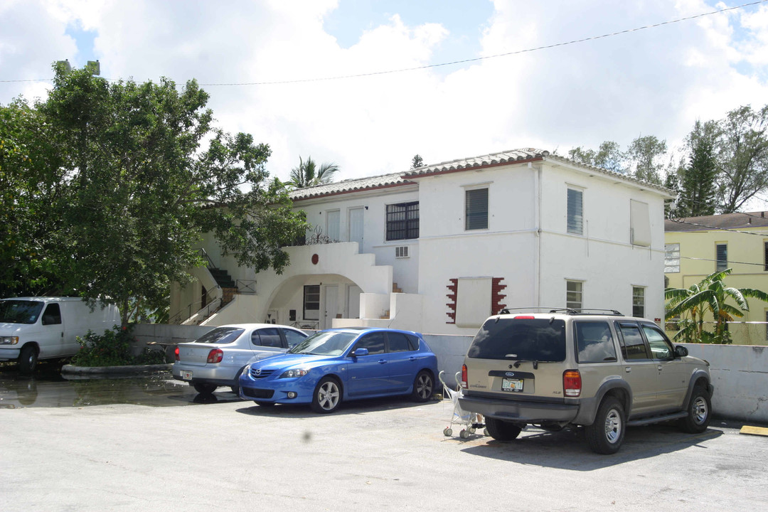 544 NE 78th St in Miami, FL - Building Photo