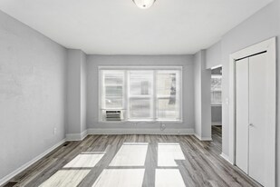 851 S Millwood Ave, Unit Unit 2 in Wichita, KS - Building Photo