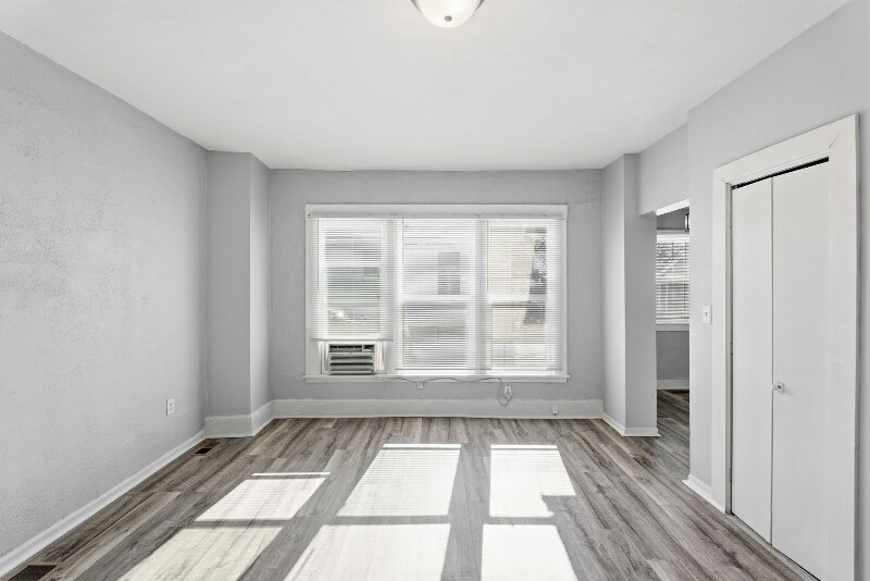 851 S Millwood Ave, Unit Unit 2 in Wichita, KS - Building Photo