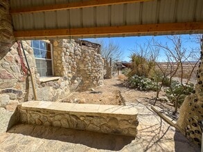 400 N Smiling Dog Trail in Alpine, TX - Building Photo - Building Photo