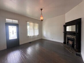 1127 Ash St in Louisville, KY - Building Photo - Building Photo