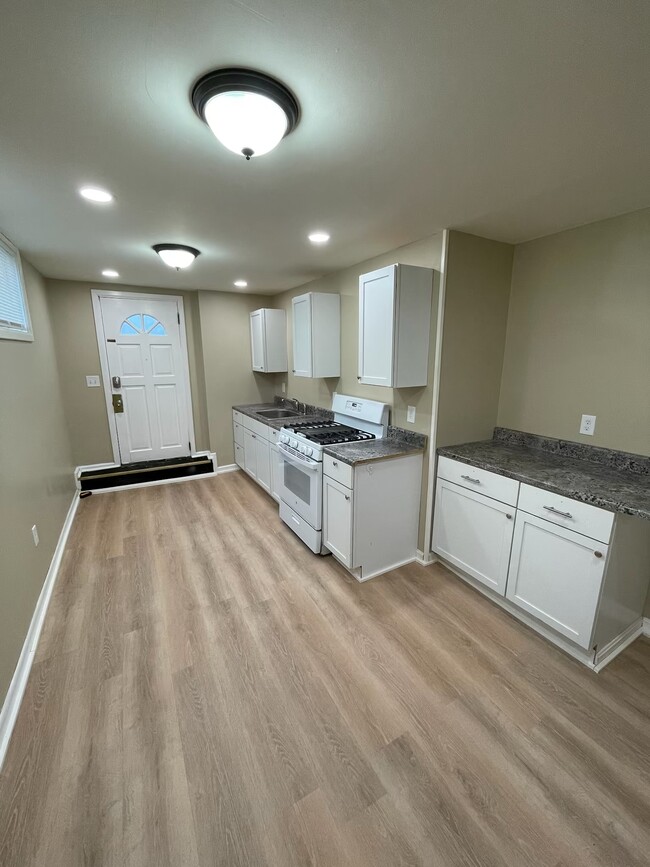 89 Franklin St, Unit 1 in Haverhill, MA - Foto de edificio - Building Photo