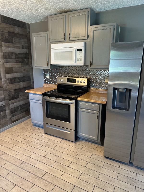 984 Asheville Dr in Slidell, LA - Building Photo - Building Photo