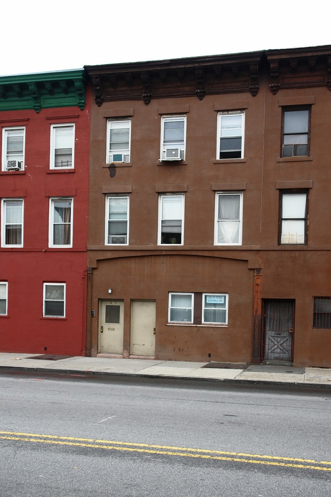 499 3rd Ave