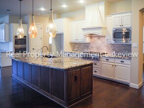 400 Sunflower Ave in Argyle, TX - Building Photo - Building Photo