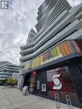 3900 Confederation Pkwy in Mississauga, ON - Building Photo - Building Photo