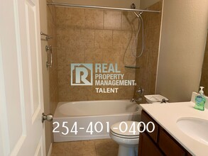 424 Parkfield Ln in Temple, TX - Building Photo - Building Photo