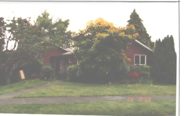 2101-2103 N 35th St in Seattle, WA - Building Photo