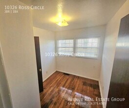 10326 Ross Cir in St. Louis, MO - Building Photo - Building Photo
