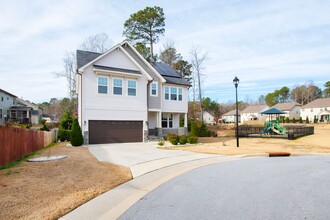 5210 Snowbell Ct in Raleigh, NC - Foto de edificio - Building Photo