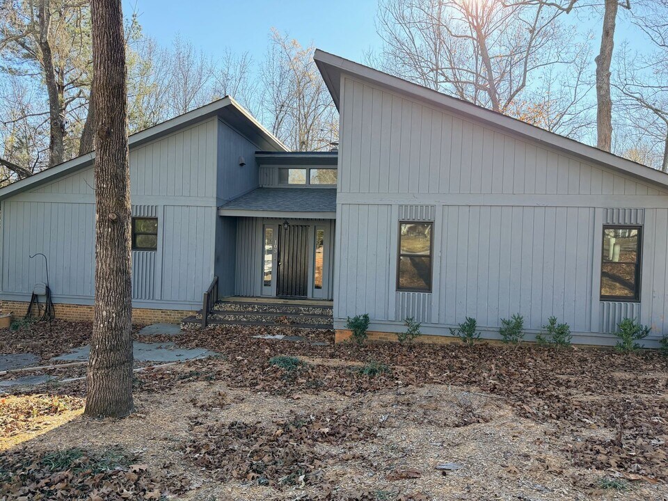 103 Chestnut Ridge in Greenwood, SC - Building Photo
