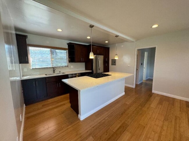 405 S Myers St in Oceanside, CA - Building Photo - Building Photo