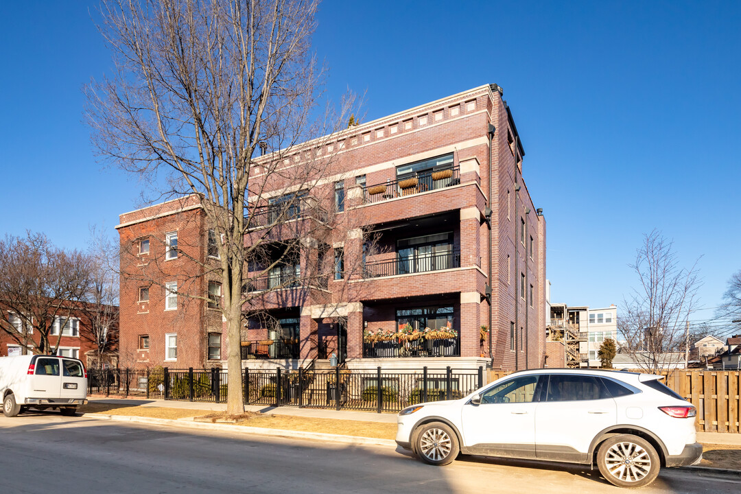 5455 N Ravenswood Ave in Chicago, IL - Foto de edificio