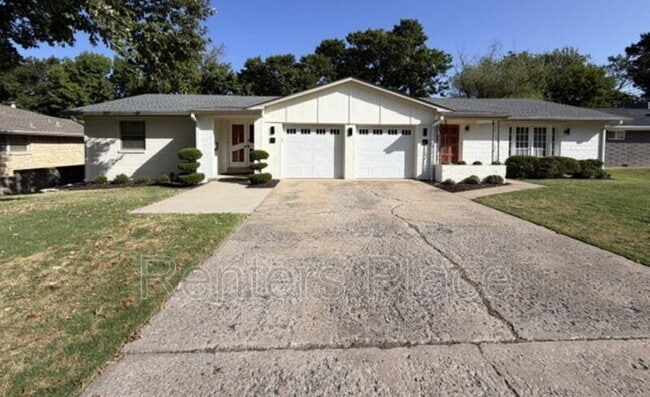 property at 5325 E 17th St
