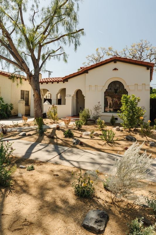 property at 1739 S Ogden Dr