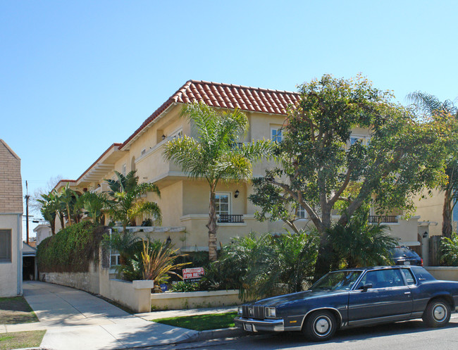 1118 Cardiff Ave in Los Angeles, CA - Building Photo - Building Photo