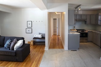 19 Meadowlands Dr W in Ottawa, ON - Building Photo - Building Photo