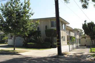 2064 Meridian Ave in South Pasadena, CA - Building Photo - Building Photo