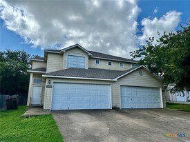 128 Cedargrove in San Marcos, TX - Building Photo