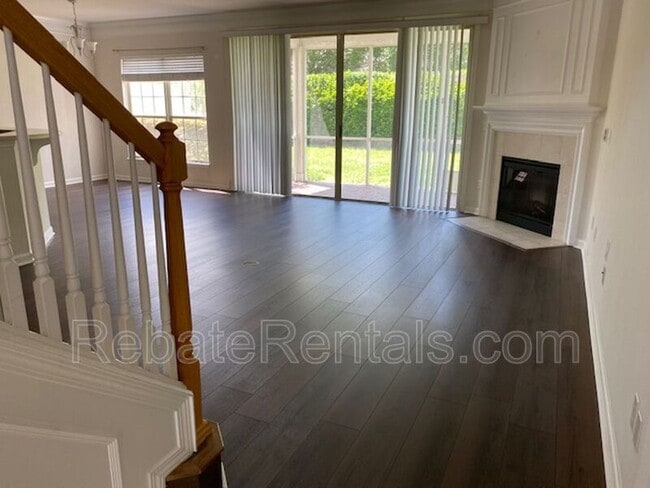 property at 11177 Castlemain Cir W