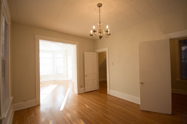 1754 W School St in Chicago, IL - Building Photo - Building Photo