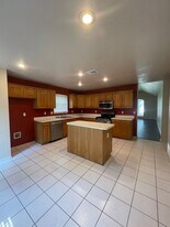 7816 Rogue River Trail in Fort Worth, TX - Building Photo