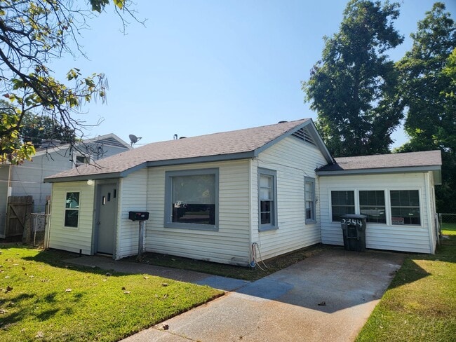 property at 2344 Broadway Dr
