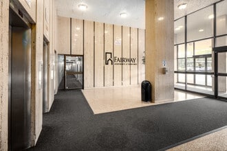 Oakview Heights in Toronto, ON - Building Photo - Lobby