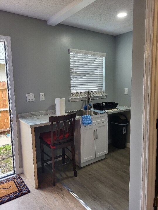 3928 Fouraker Rd, Unit 1 in Jacksonville, FL - Foto de edificio