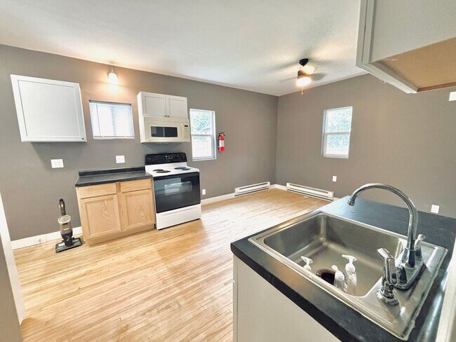 3001 N 6th St in Minneapolis, MN - Building Photo - Building Photo