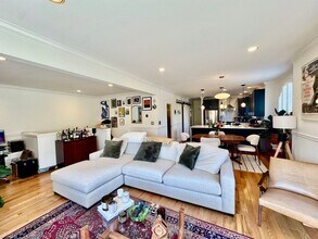 420 W Crockett St in Seattle, WA - Building Photo - Building Photo