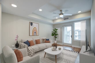 Flatiron Flats Apartments in Broomfield, CO - Foto de edificio - Building Photo