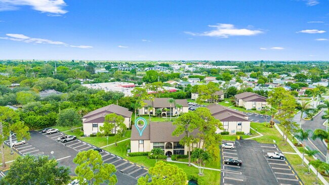 441 Pine Glen Ln in Greenacres, FL - Building Photo - Building Photo