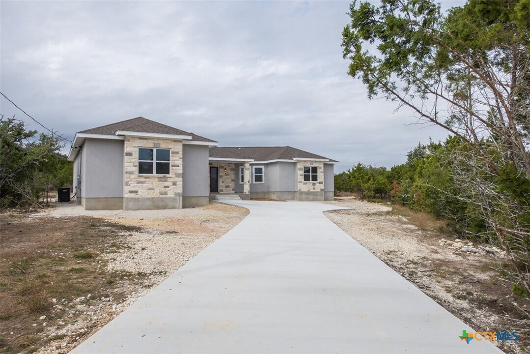 143 Native Pecan in Canyon Lake, TX - Building Photo