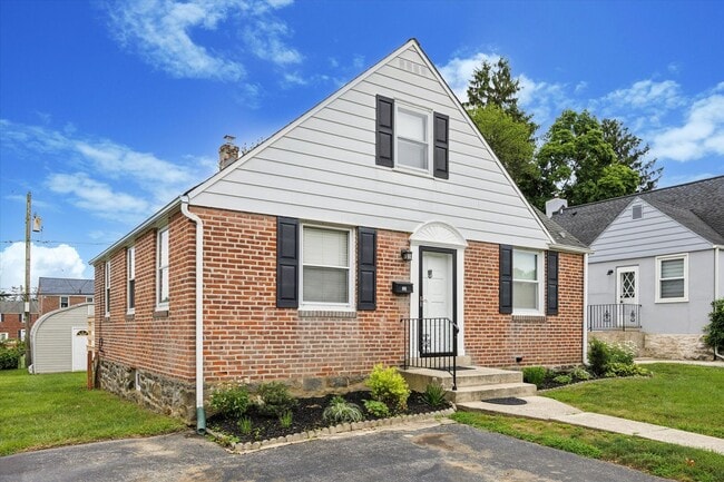 17 Hawthorne Rd in Broomall, PA - Building Photo - Building Photo