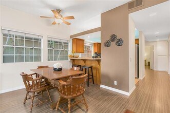 1652 Reed Ave, Unit #1 in San Diego, CA - Foto de edificio - Building Photo