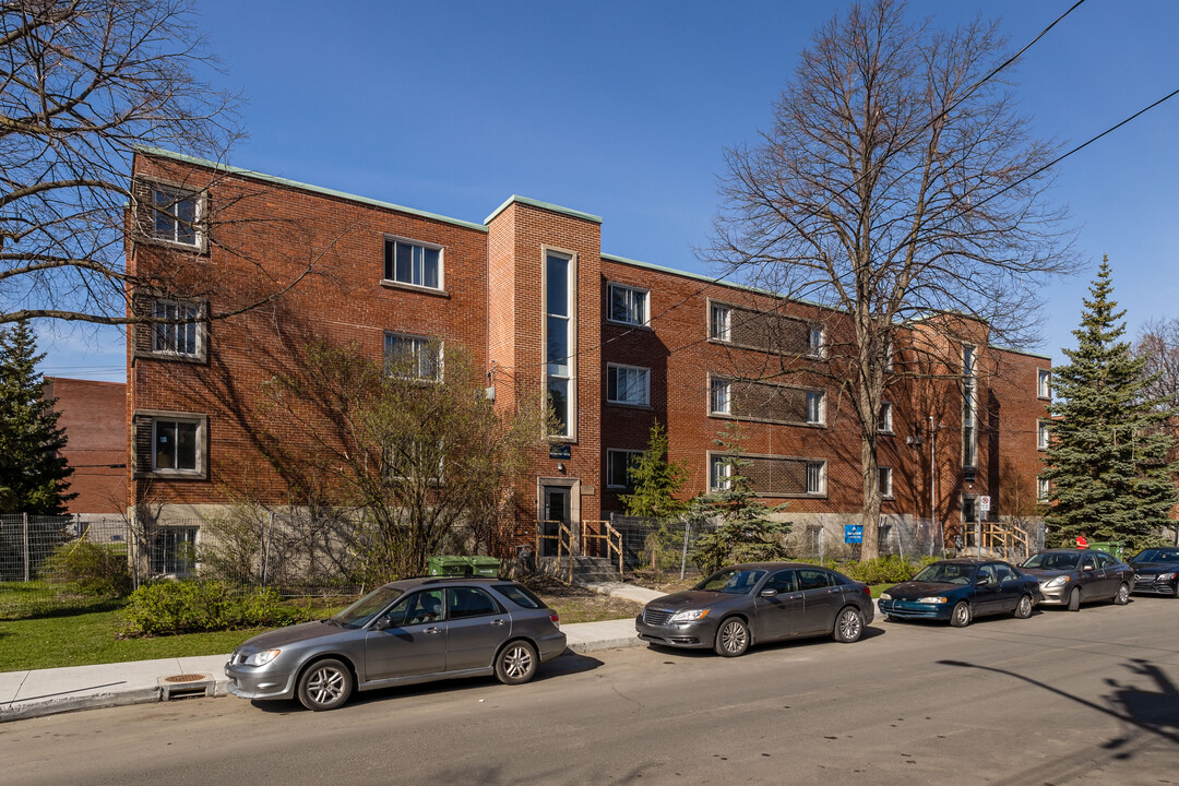 1620 Crevier Rue in St. Laurent, QC - Building Photo