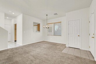 248 Vertigo Tulip Ct in Las Vegas, NV - Building Photo - Building Photo