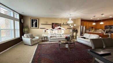 10740 Town Square Dr NE in Blaine, MN - Building Photo - Building Photo