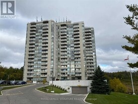 20 McFarlane Dr in Halton Hills, ON - Building Photo