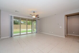 906 E Davis Ln. in Avondale, AZ - Building Photo - Building Photo