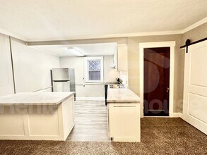 2500 Grand Ave in Des Moines, IA - Building Photo - Building Photo