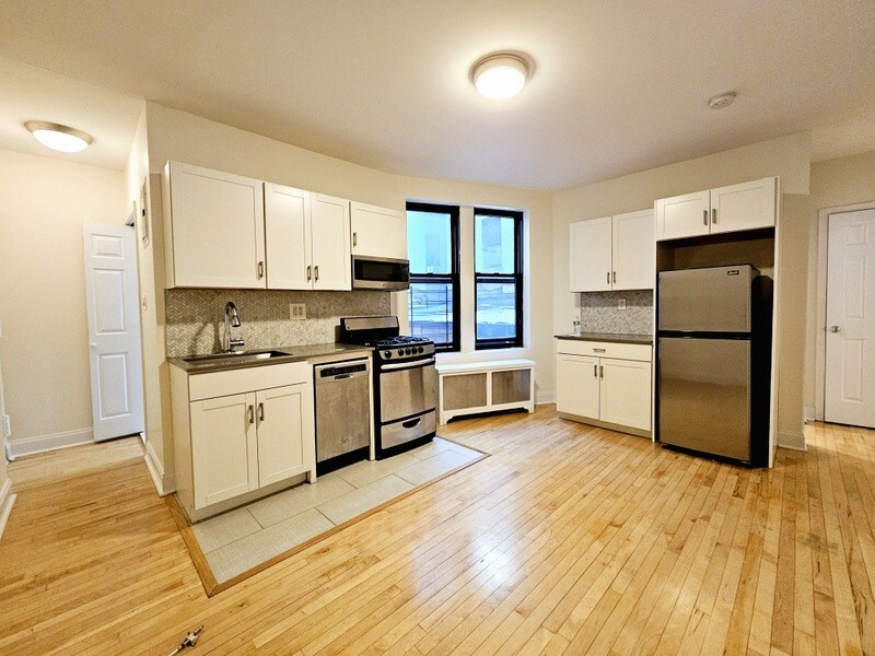 515 W 168th St in New York, NY - Building Photo