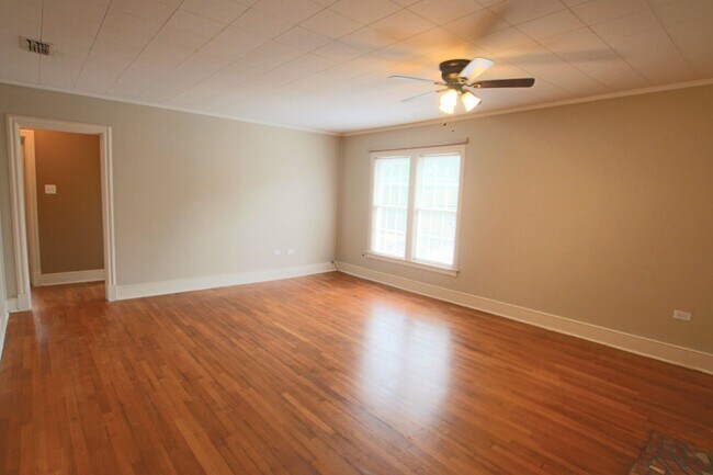 130 Rowland Pl-Unit -130 1/2 Rowland (Upstairs) in Tyler, TX - Foto de edificio - Building Photo