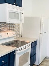 1312 E Harry Ave in Hazel Park, MI - Building Photo - Building Photo