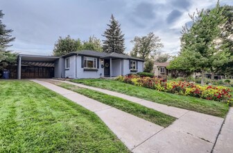 4760 E Colorado Ave in Denver, CO - Building Photo - Building Photo